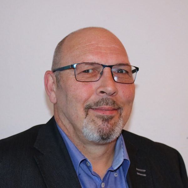Wolfgang Hübner